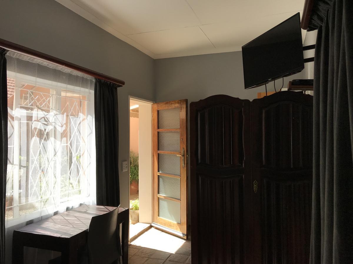Celtis Lane Guest House Боксбург Экстерьер фото